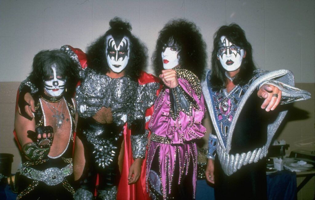 Rivelata la data di lancio dell'avatar show dei KISS a Las Vegas – che conterrà "nuove canzoni"