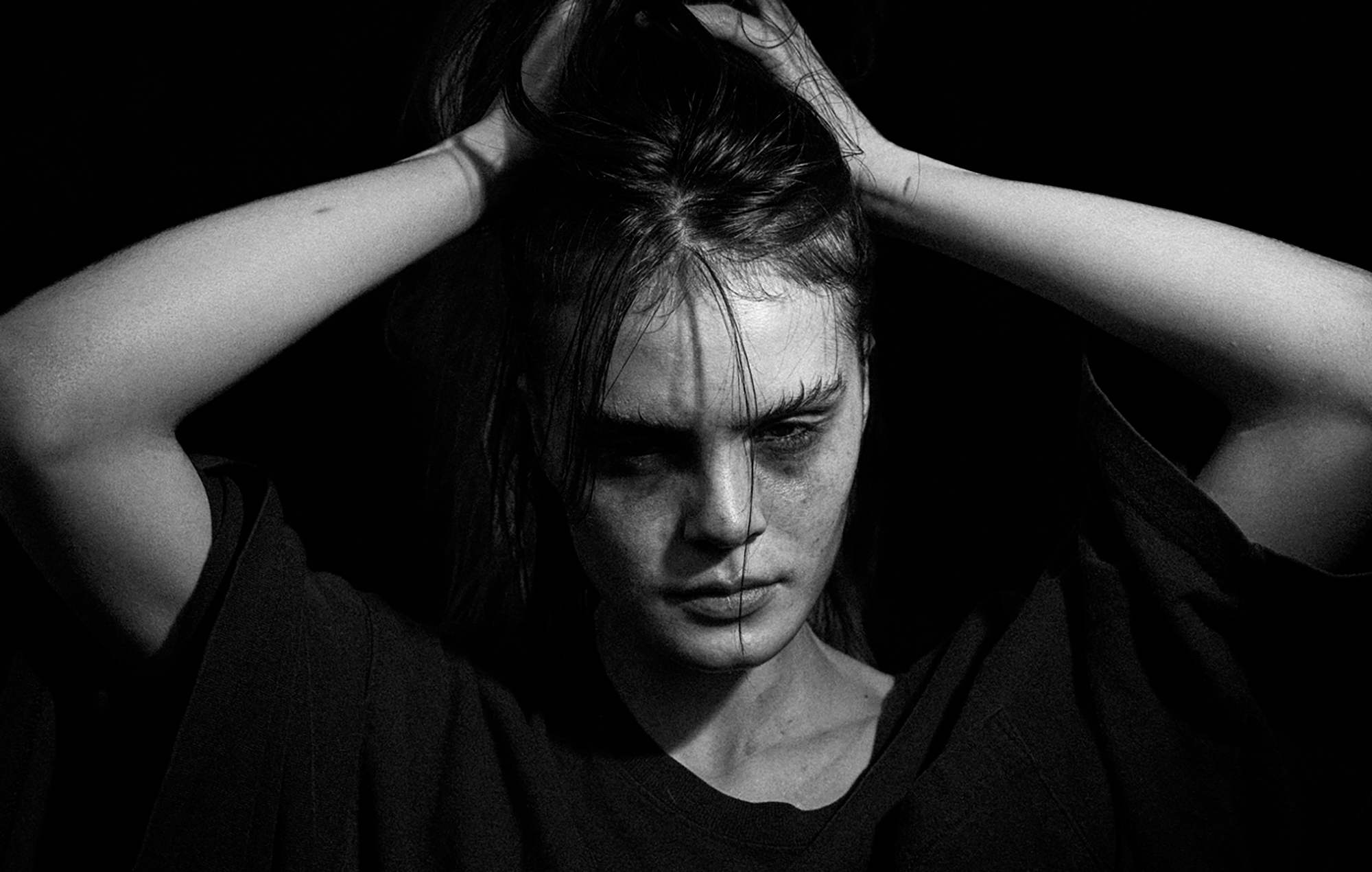 Sofia Isella guarda nell'abisso