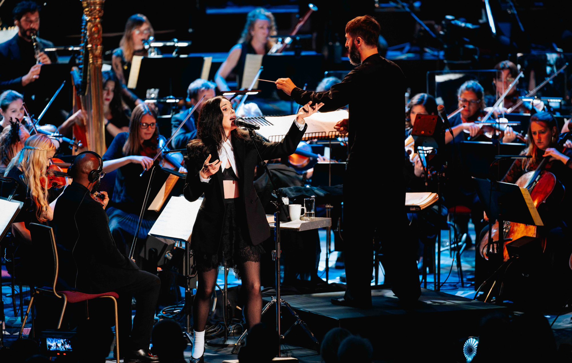St. Vincent annuncia "Live In London!" uscita in vinile dello spettacolo dei BBC Proms alla Royal Albert Hall