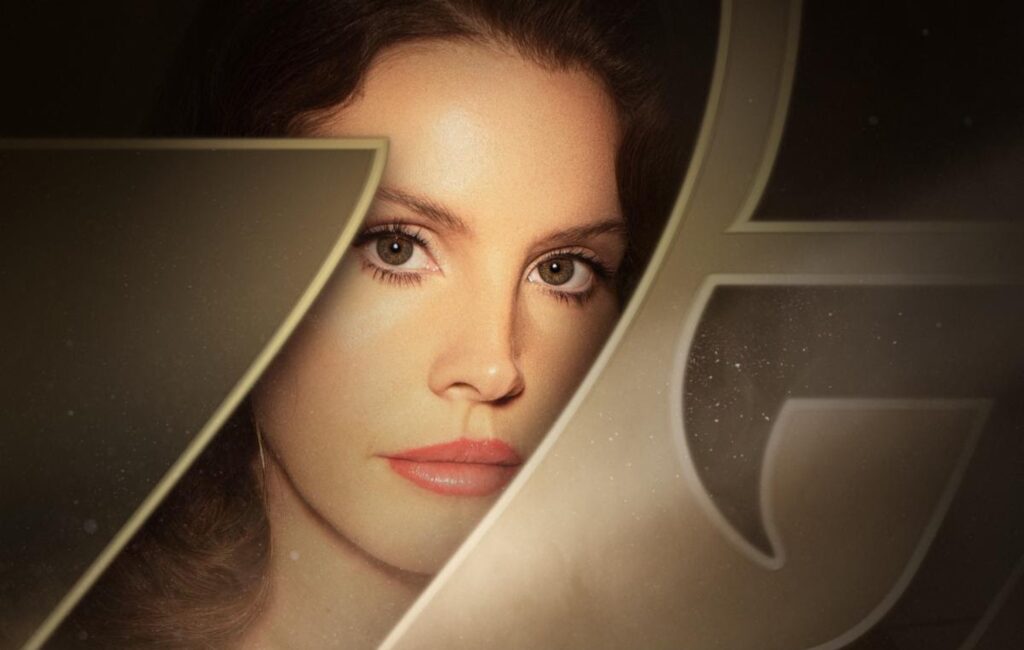All'interno della sigla di James Bond di Lana Del Rey "First Light"