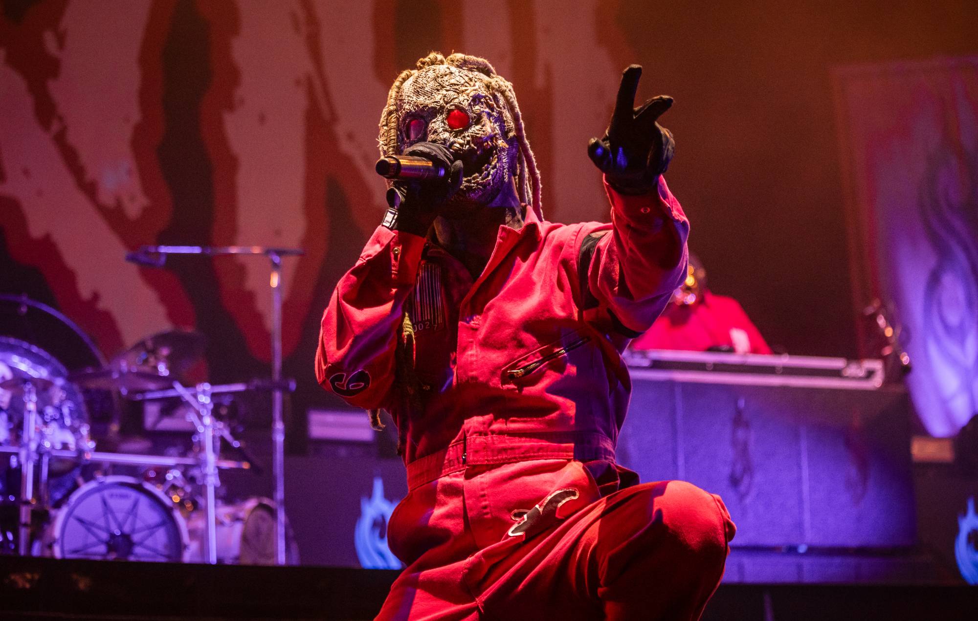 Annunciata la versione completa di "Look Outside Your Window" degli Slipknot