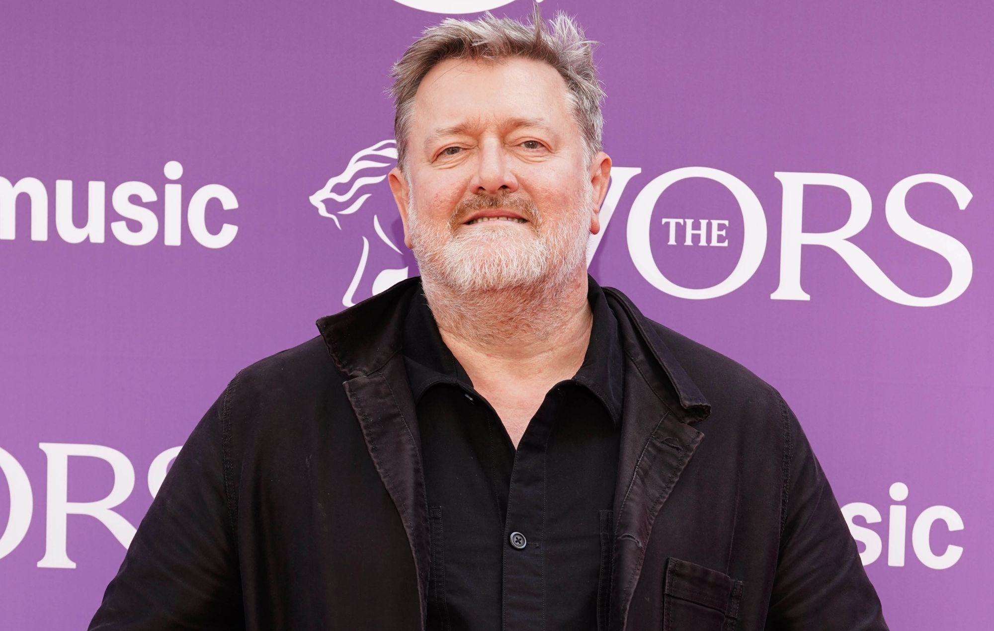 Guy Garvey degli Elbow parla dell'"uomo meraviglioso" Robert Smith e anticipa il nuovo album "sonicamente ambizioso"