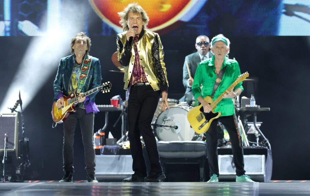 I Rolling Stones rivelano la tracklist del nuovo album, ma in lingue straniere