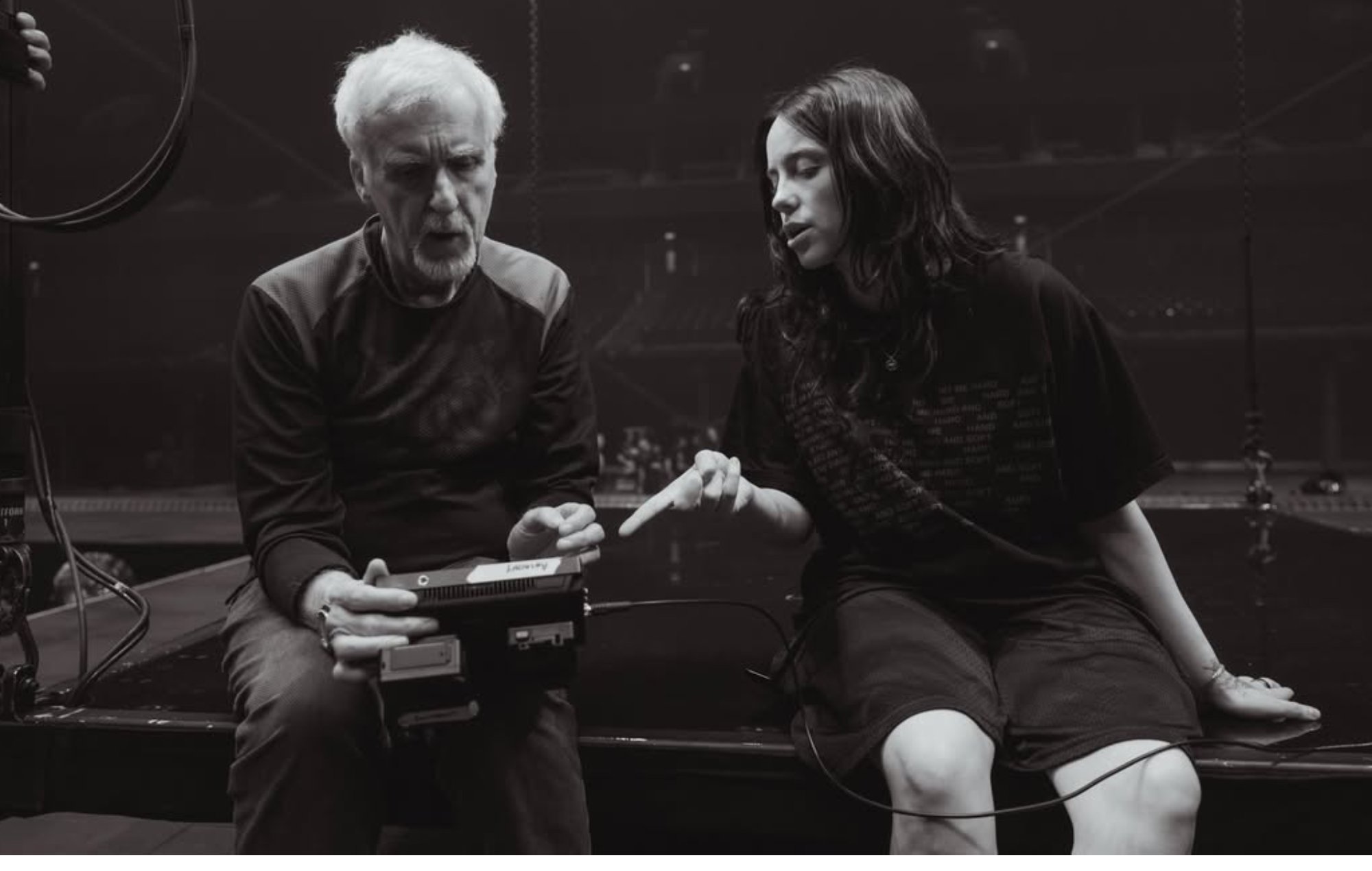 I fan di Billie Eilish stanno pogando alle proiezioni cinematografiche del nuovo film-concerto