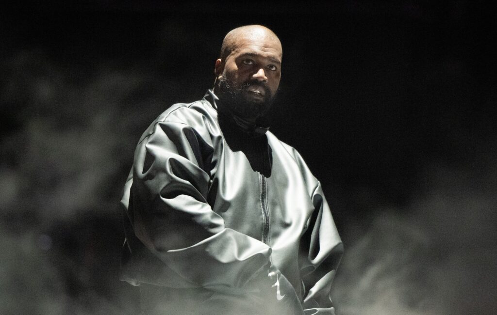 Il Primo Ministro albanese annuncia il concerto di Kanye West a Tirana