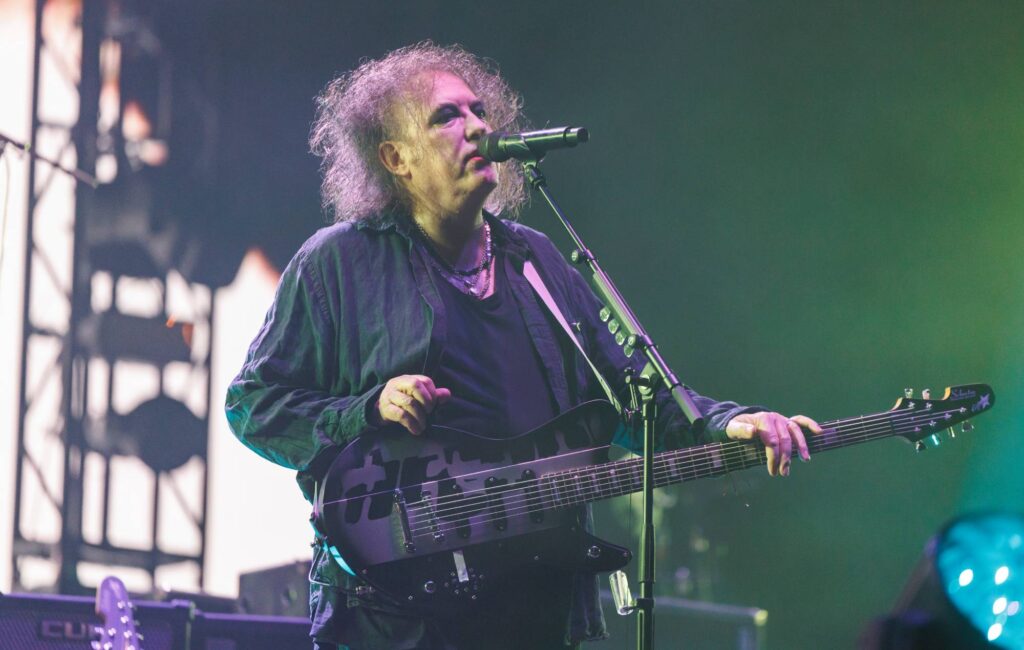Guarda i Cure suonare "Treasure" e "In Your House" per la prima volta in oltre un decennio mentre cambiano la scaletta per il North Festival 2026