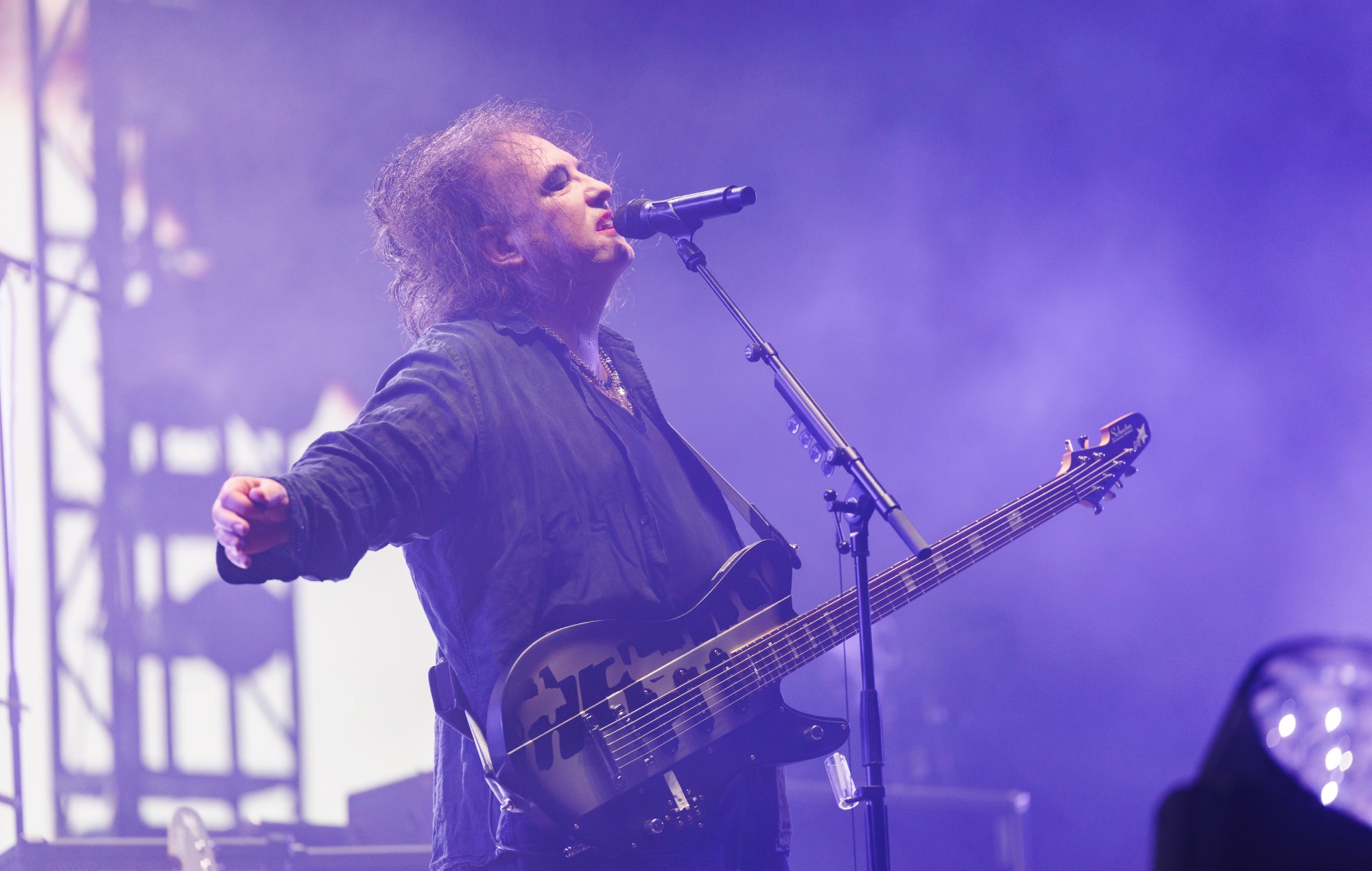 I Cure mandano in onda rarità e classici mentre danno il via al tour europeo 2026 al Primavera Sound