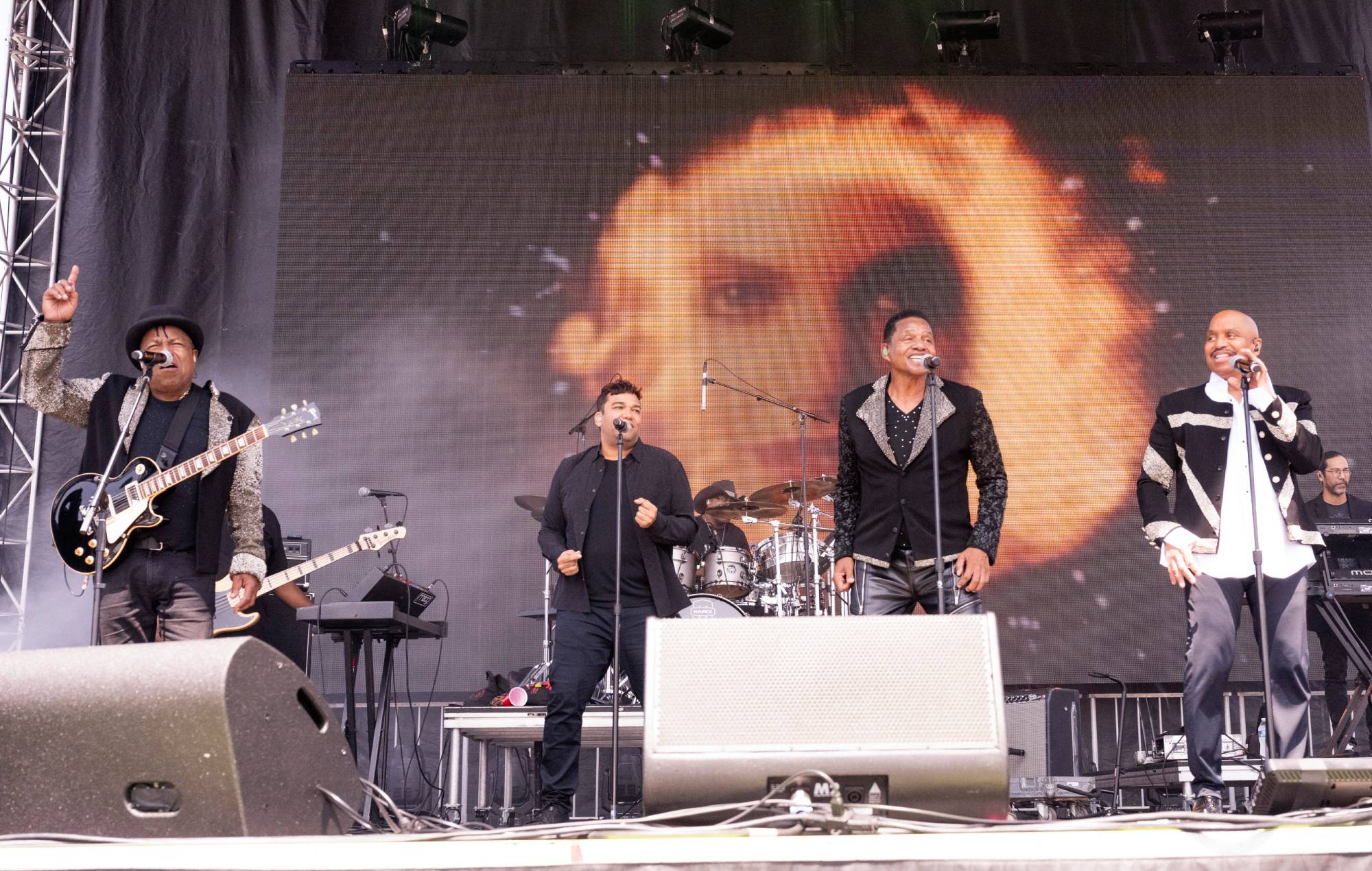 I Jacksons con i membri originali dei Jackson 5 annunciano il tour nel Regno Unito del 2026