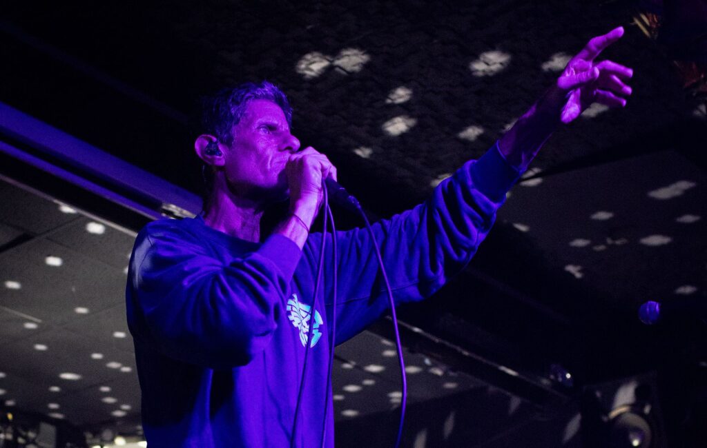 Mike D dei Beastie Boys parla del fatto di andare da solo e di mantenere in vita locali strani
