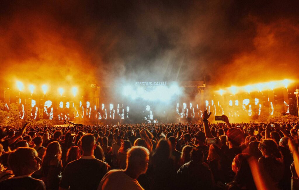 Chase & Status, Yung Lean & Bladee e Nothing But Thieves continuano la festa all'Electric Castle 2026, terzo giorno