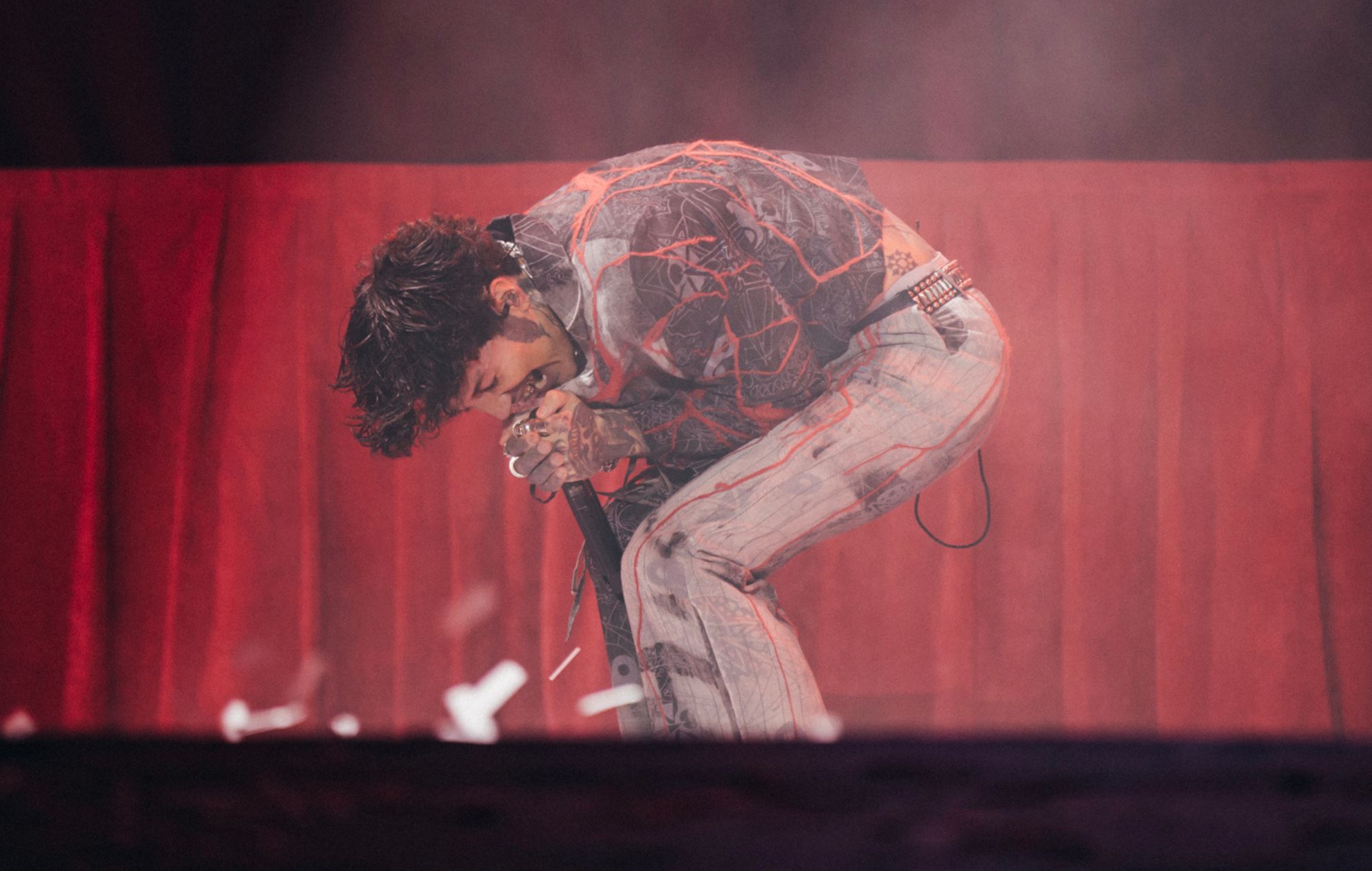 Guarda i Bring Me The Horizon suonare integralmente la nuova versione "Repented" dell'album di debutto "Count Your Blessings" a Manchester