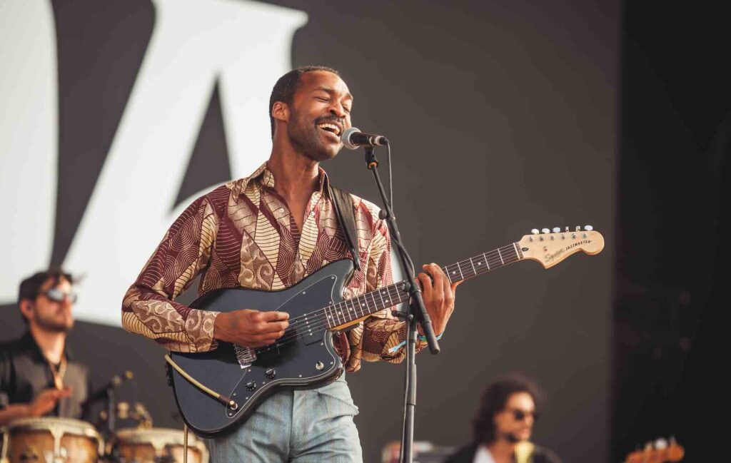 Jalen Ngonda sul suo amore per gli Arctic Monkeys: "È stato molto influente nelle canzoni che stavo scrivendo"