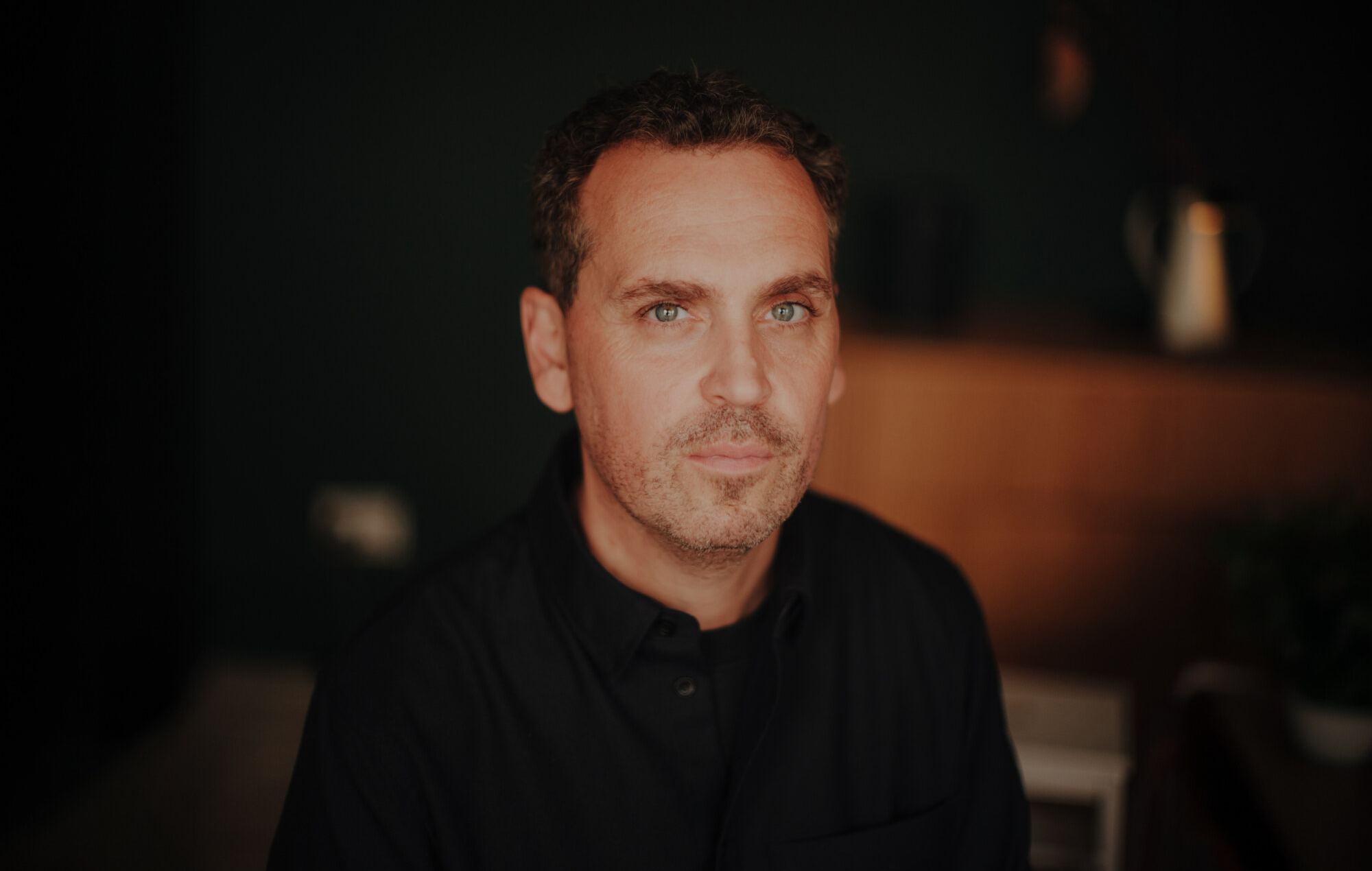 James Ford ci racconta della scrittura del nuovo album 'Lost In Another World' mentre era in ospedale per cure contro la leucemia