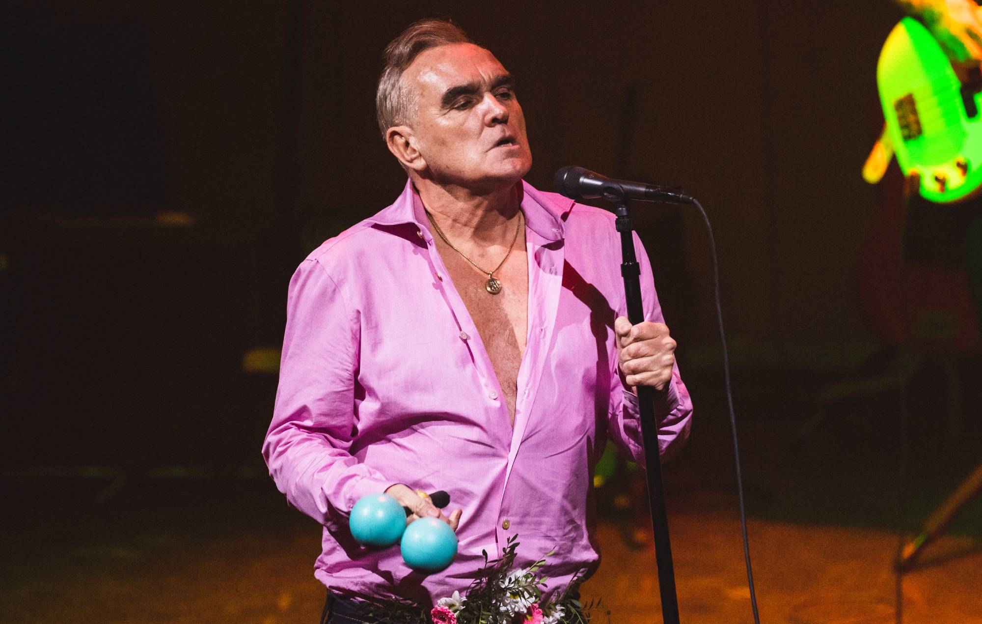 Morrissey dice che "la diversità è una bugia" mentre critica la BBC per non aver suonato come single