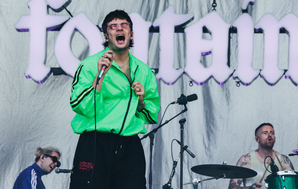 Fontaines DC confermano il titolo del nuovo album 'Dopamine Chamber' in un criptico teaser