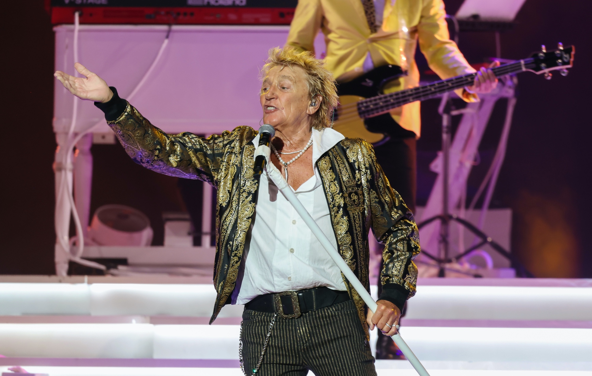 Rod Stewart rinvia lo spettacolo americano all'ultimo minuto a causa di una "procedura medica"