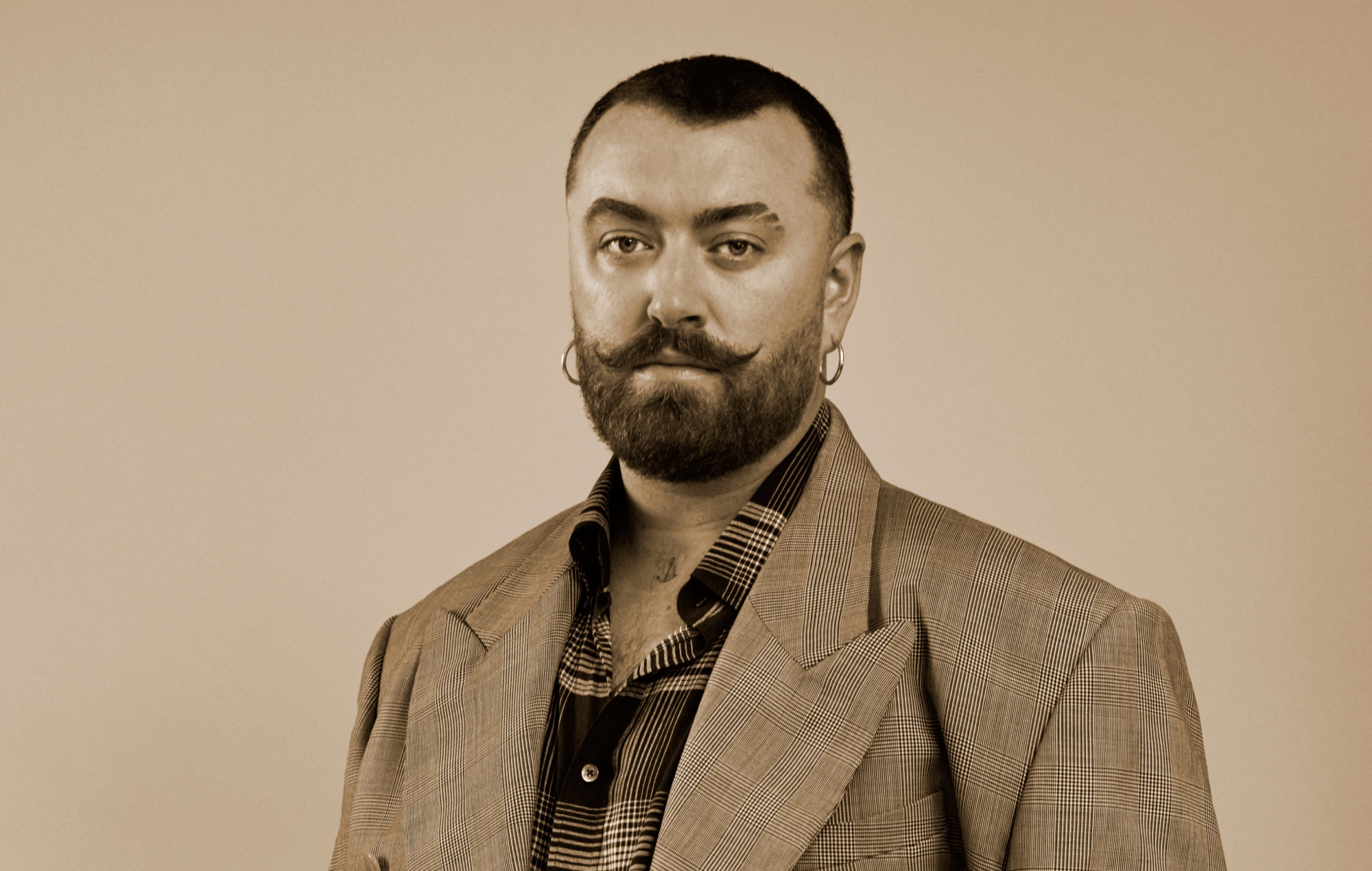 Sam Smith pubblica la nuova straziante canzone "When He's Gone"