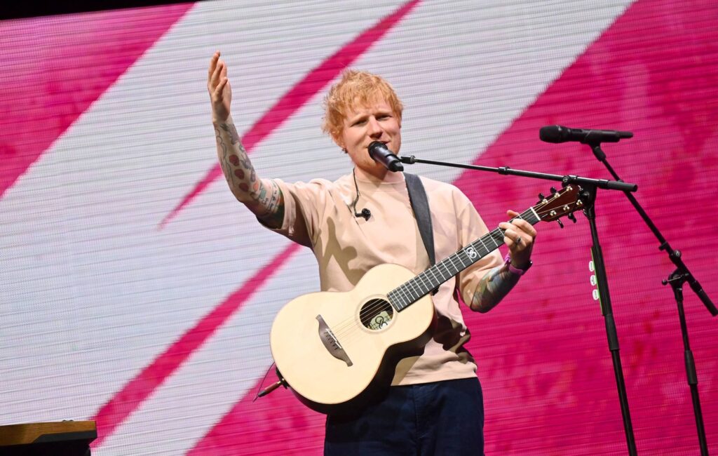 Gli artisti di supporto e la band di supporto si ritirano dal tour di Ed Sheeran a causa della controversia su Macklemore Palestine