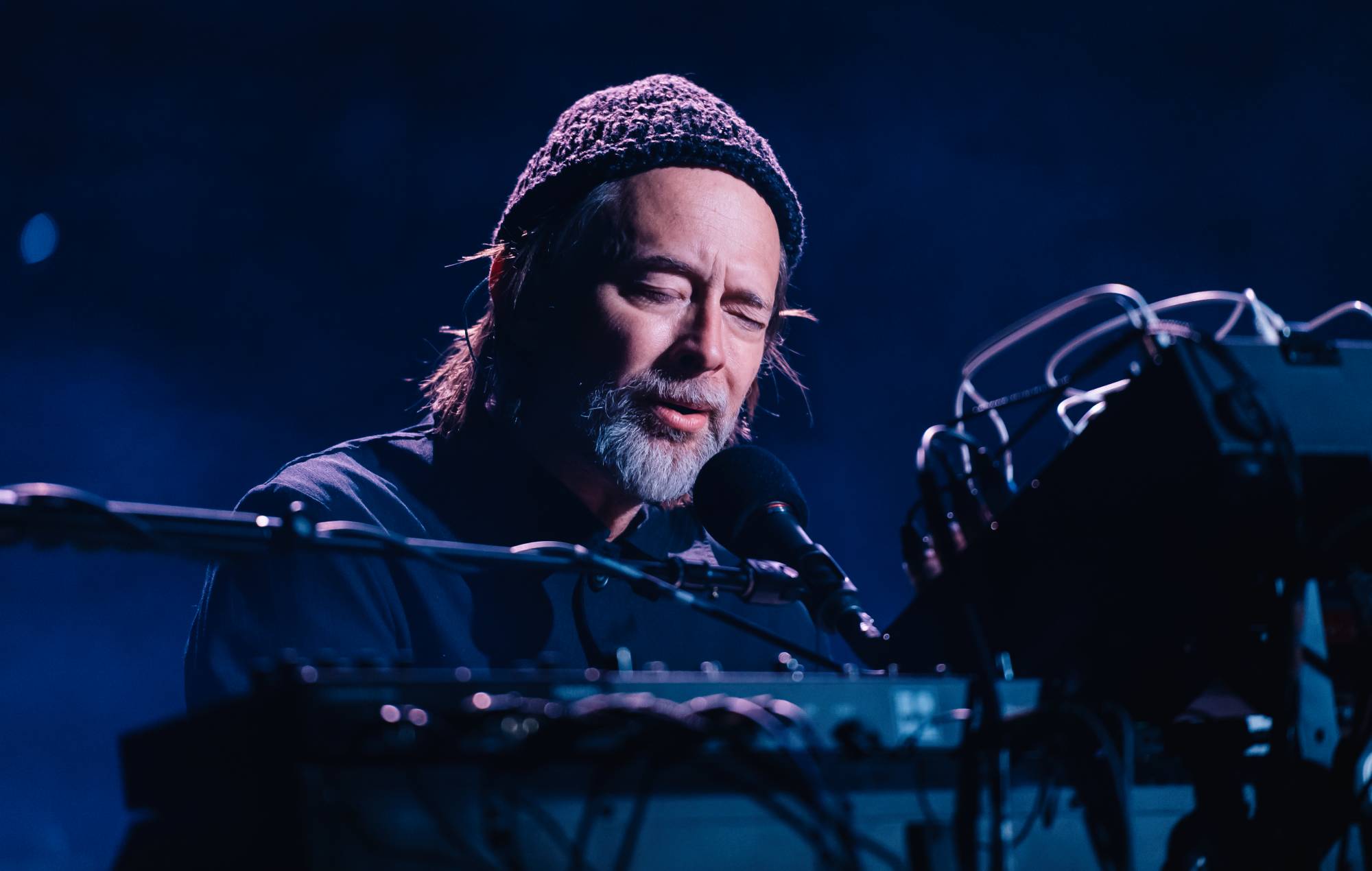 Thom Yorke afferma che il tour di reunion dei Radiohead ha causato un “enorme” crollo nella fiducia in se stessi: “Mi ci sono voluti mesi”